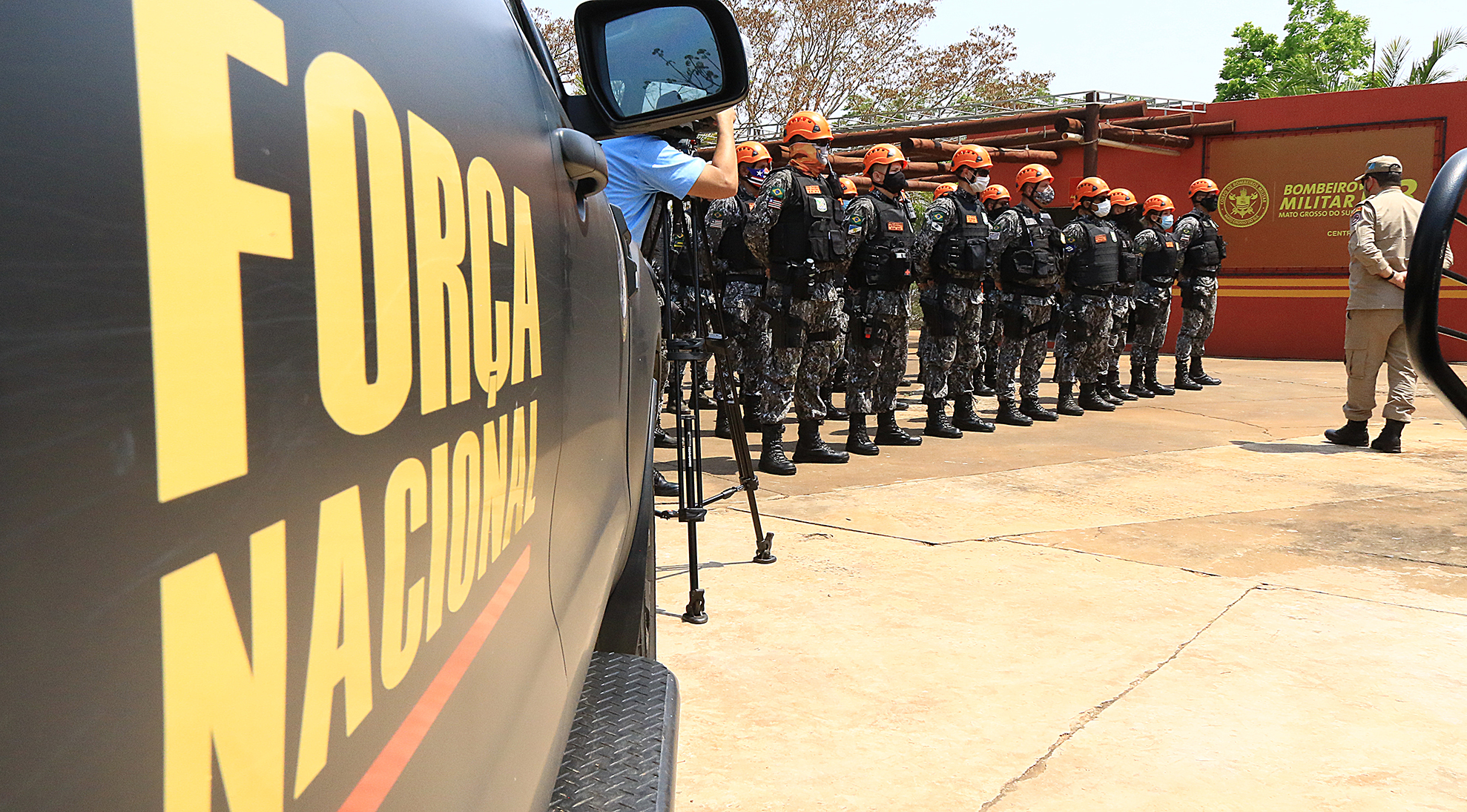 Policiais da For&ccedil;a Nacional integram a unidade em 15 estados e tem treinamento espec&iacute;fico em combate a inc&ecirc;ndios florestais - Foto: Edemir Rodrigues